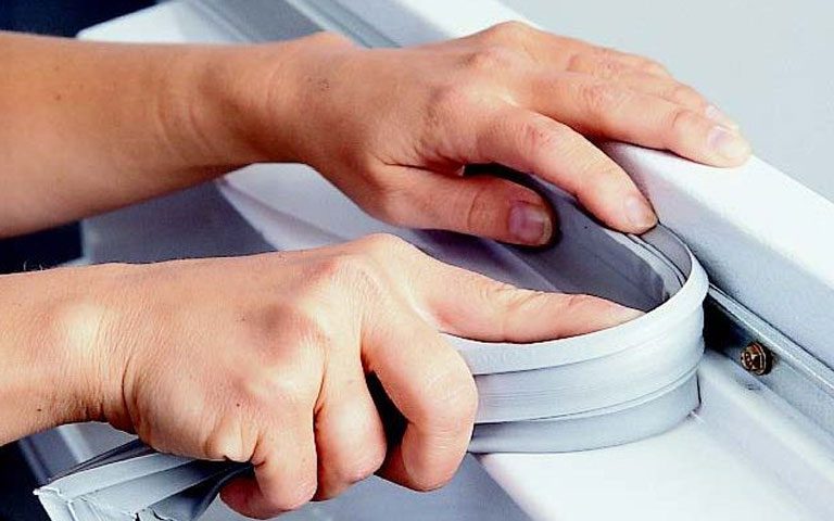 نحوه تعویض نوار دور درب یخچال فریزر
