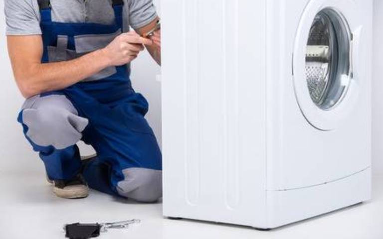 علت بوی سوختگی از ماشین لباسشویی