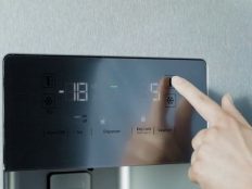 معنی کلمات روی نمایشگر یخچال
