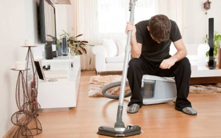 علت پریدن فیوز پس از روشن شدن جاروبرقی