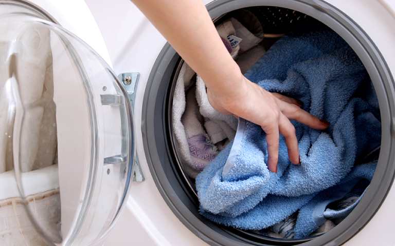 دلایل آبکشی نکردن ماشین لباسشویی